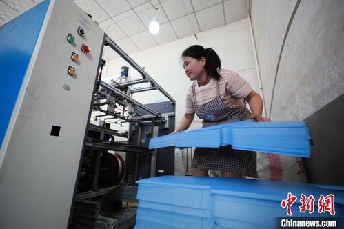 年產(chǎn)值2億元 河北邢臺(tái)一小鄉(xiāng)村用檔案制品讓村民走上致富路鳳凰網(wǎng)河北 鳳凰網(wǎng)